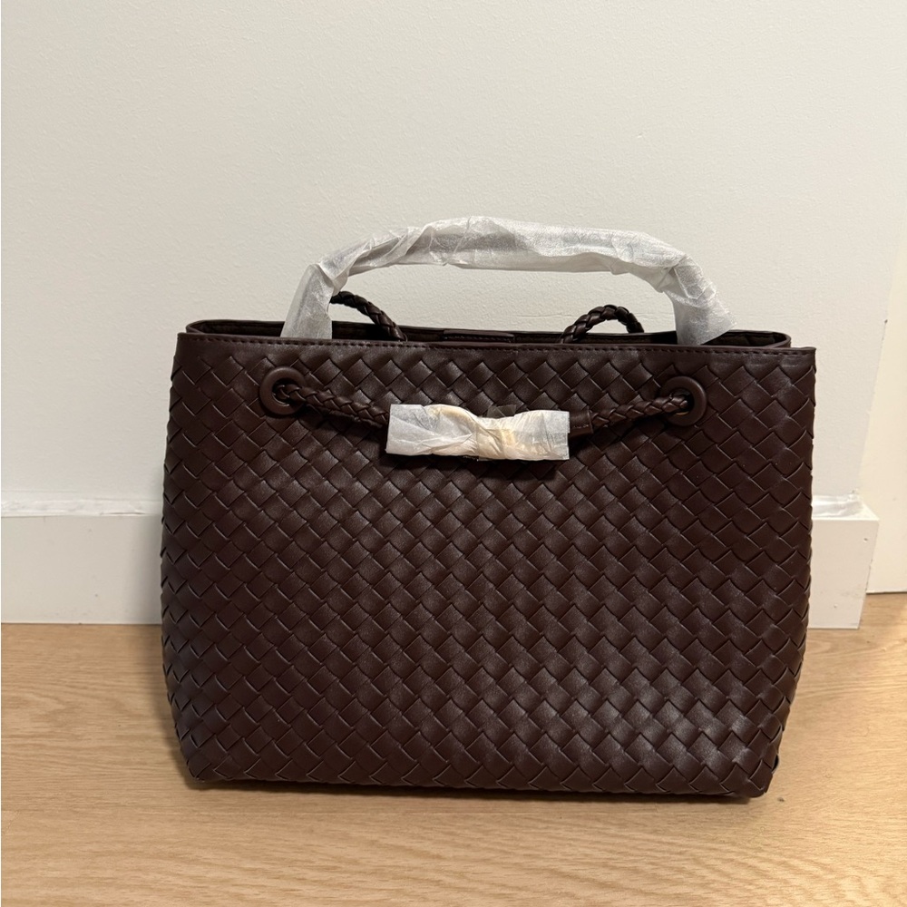 Elegant Brown Woven Tote Bag